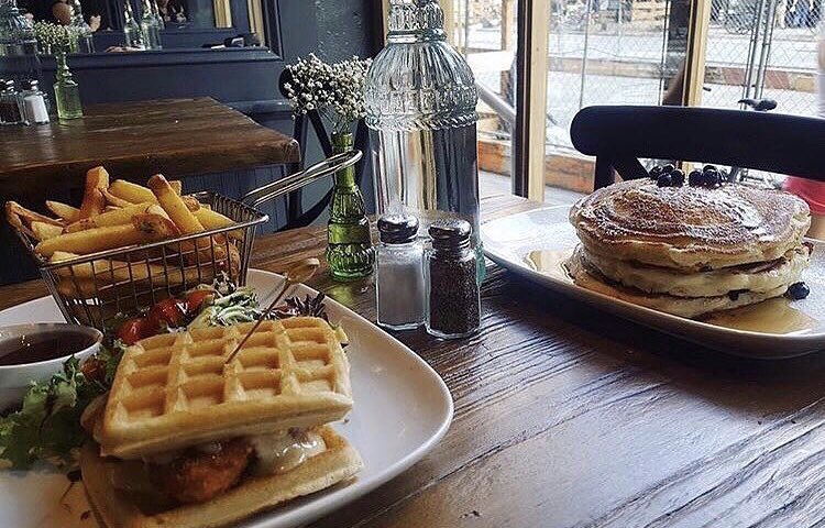 This was a table of two... but we won’t judge if you get pancakes AND chicken and waffles all for yourself 😉

#brunchlife #bestbrunch #brunchinnyc #hellskitchen #bestfood #bestfoodworld