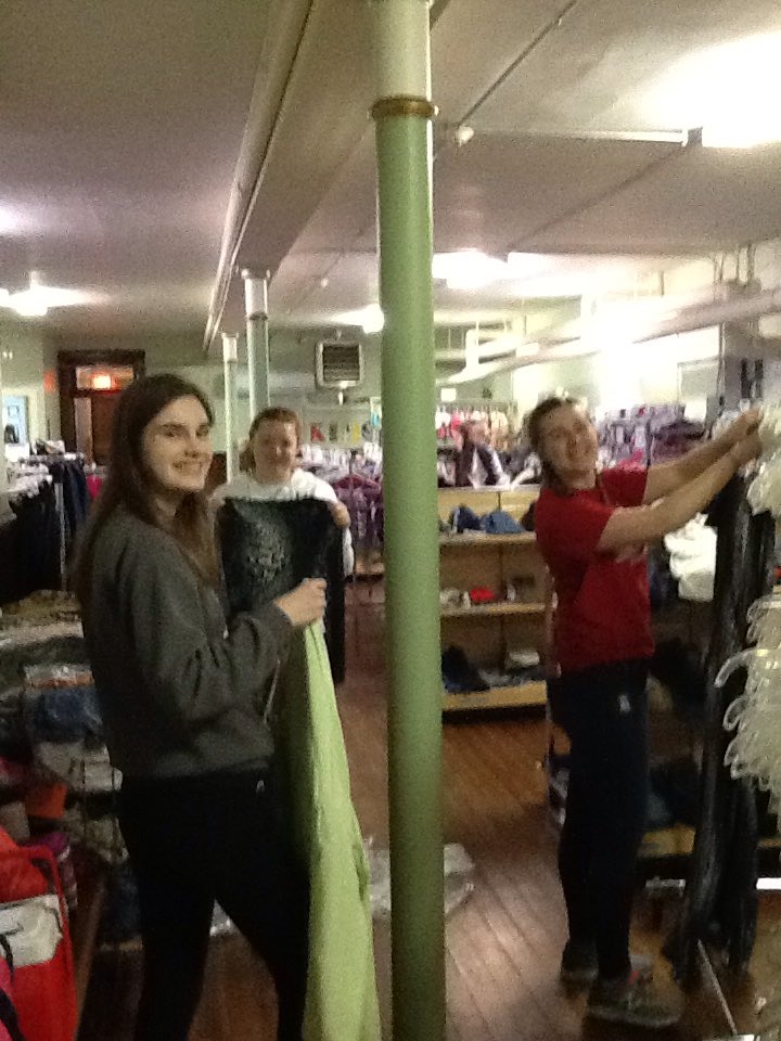 AwesomeTeamWDCS's tweet photo. #wdbobcatservice #opencloset #rackinit https://t.co/hSE6tLddgr