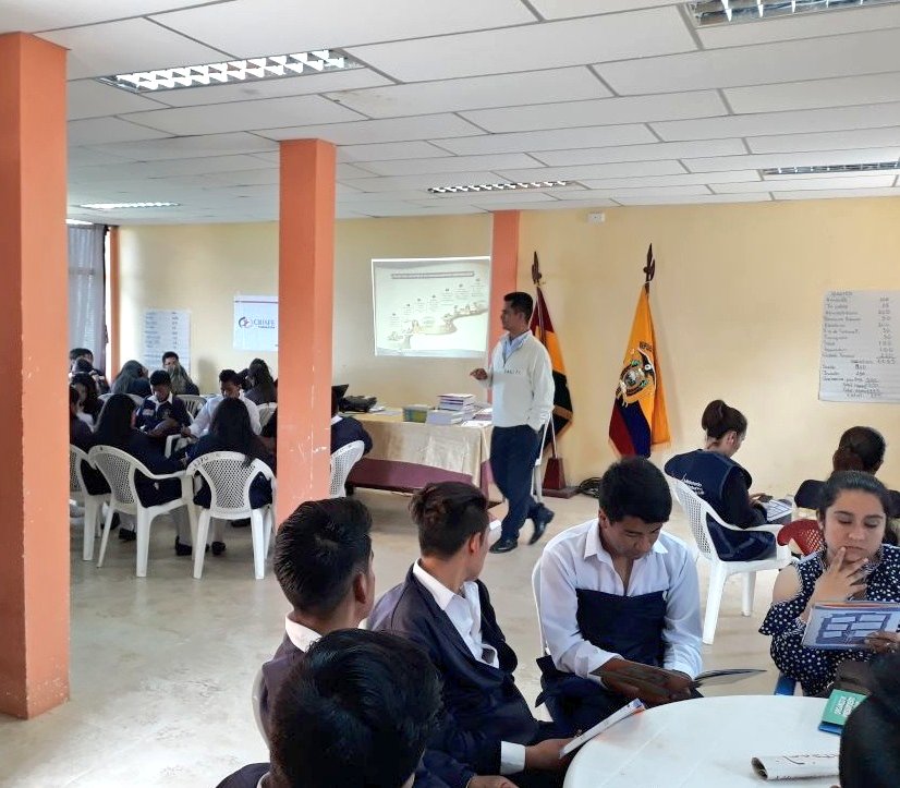 afaustom's tweet photo. 27-04-2018: En #Utuana #Calvas muy satisfactorio el proceso de #ProgramaEducacionFinanciera gracias por la participación, el trabajo articulado fortalece las habilidades y destrezas de los beneficiarios #TenenciaUtuana #GobernaciónLoja @GabrielVacacela @encafili https://t.co/Bo9FZwXJyC