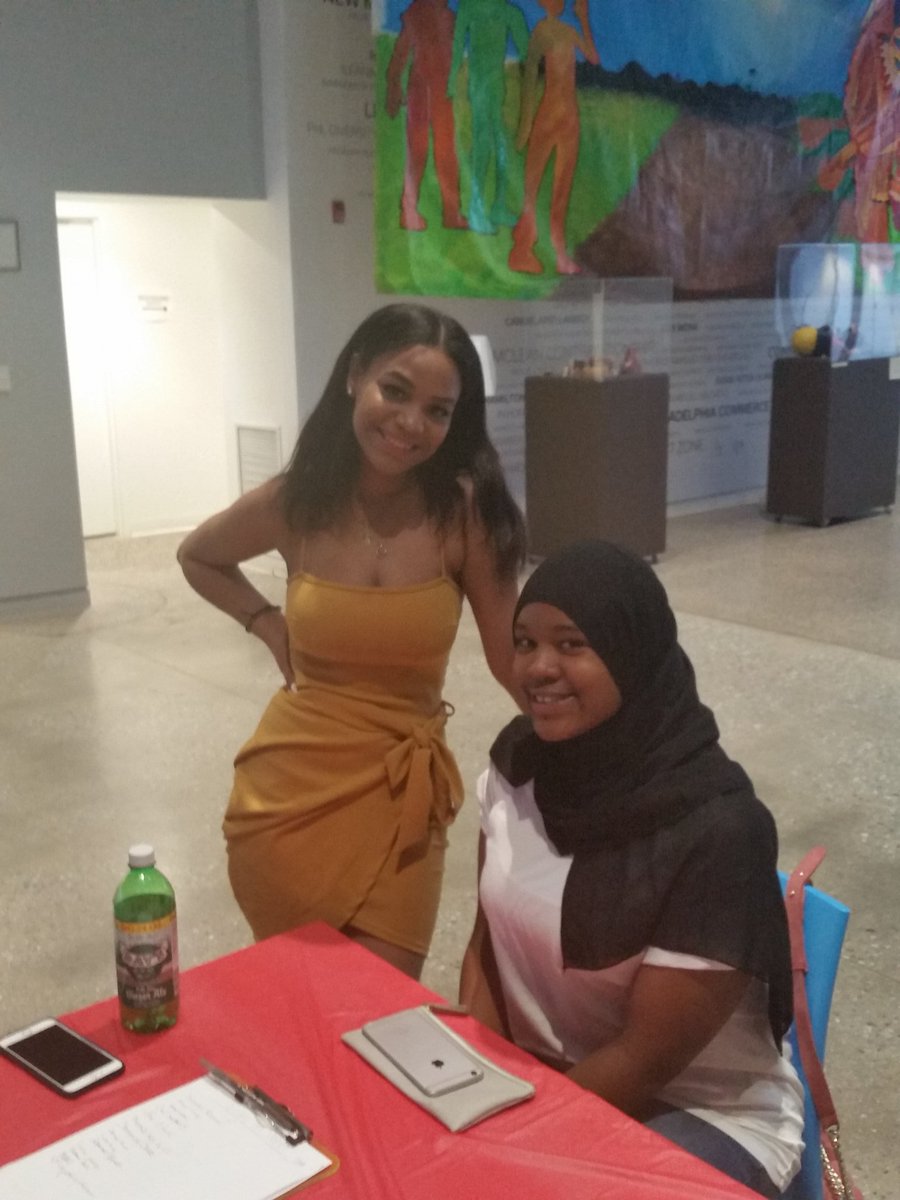 sriii2000's tweet photo. ... #iamphilly @2500Ant swag event; film screening @TallerPR @USchoolPhilly proud #lovedreamdo cc: @CMcGeeIII @neilgeyette @PCCYarts https://t.co/QT5Nr1NvDP