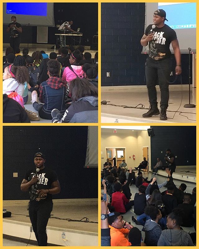 burney_social's tweet photo. A huge thanks to Rashod Smith for helping motivate our students for testing! #CountdownToTesting #BlackOutForTesting #BlackPantherStyle @HpsdSup #HpsdSup https://t.co/LAGukOu73Q
