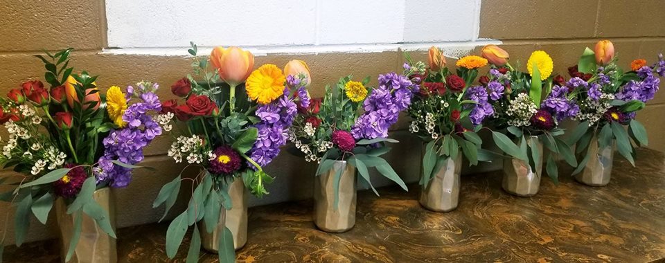 expressionsfg's tweet photo. It's National Administrative Professionals Day! At #Expressions we are designing them, lining them up, and delivering them.
#ExpressYourThanksWithFlowers #HollandFlowers #Tulips #Stock #Calendulas
Pardon our wall swatches. Time to change it up. #paintchangeseverything #lovecolor https://t.co/IVbk6bKmEk
