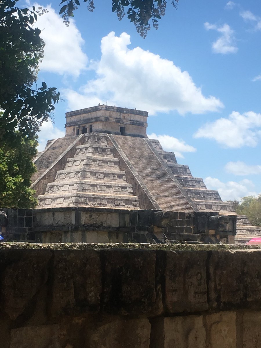 blearyed's tweet photo. Today I got to scratch something off my bucket list. Visiting Xichen Itzá #XichenItza 🦎🐢🐆 https://t.co/0SUFwBWQKI