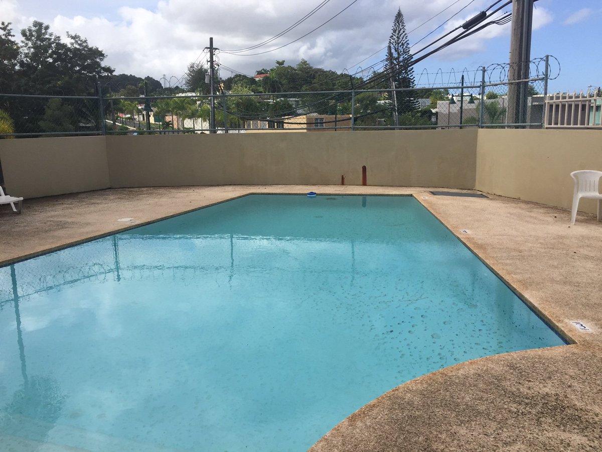 SMGRealEstate's tweet photo. GUAYNABO. FOR RENT 3BDRM,2Bth PH apartment, fully equipped kitchen and terrace. Control access, 2 pkings (one covered), swimming pool and recreational facilities for kids. #guaynabo #femahousing #FEMA #puertorico #PRrelief #PuertoRicoUnited https://t.co/oRCjwi5I1V