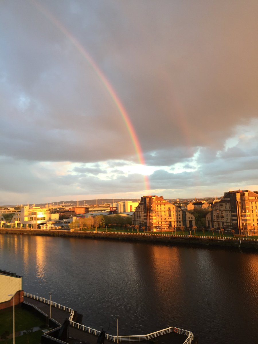 daz1985's tweet photo. OMG my beautiful CITY 💙Scotland #underonebanner 5th😆May Kelvin grove park 11am #indyref2 #scotref https://t.co/YdfN1Lm45Q