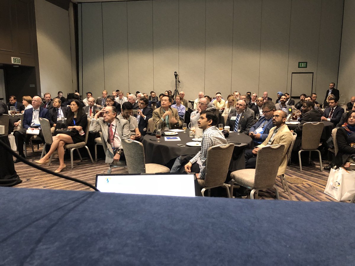 AdhirShroff's tweet image. Great turnout at T4V session on complex TR PCI @SCAI #SCAI18 . Sold out. Excited to see the turnout #RadialFirst @willsuh76 @PerwaizMeraj @maf204 @dawnabbott