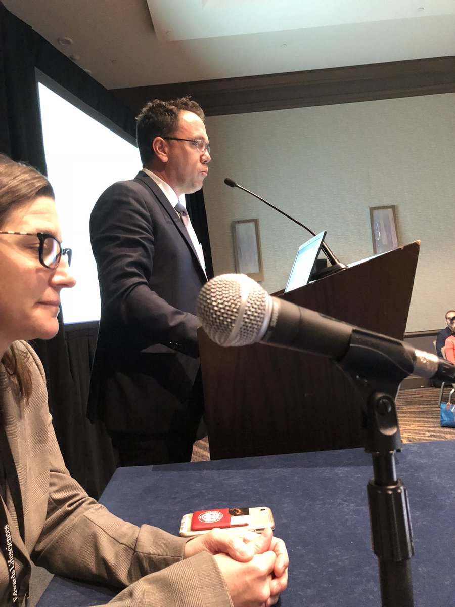 AdhirShroff's tweet image. Great turnout at T4V session on complex TR PCI @SCAI #SCAI18 . Sold out. Excited to see the turnout #RadialFirst @willsuh76 @PerwaizMeraj @maf204 @dawnabbott