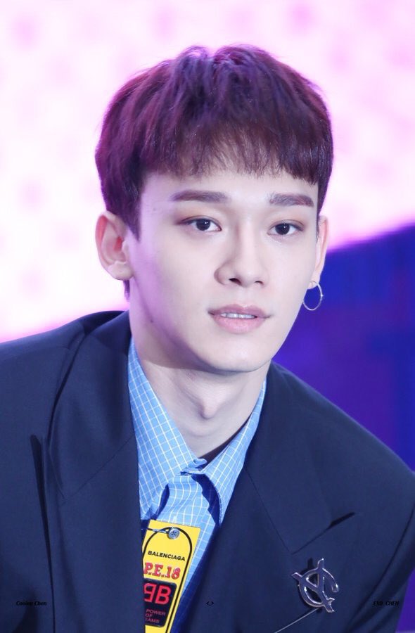 jongdae pics tweet media