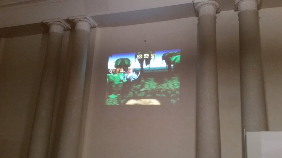 WolvDev's tweet image. #DonkeyKong session aufm #t3cs