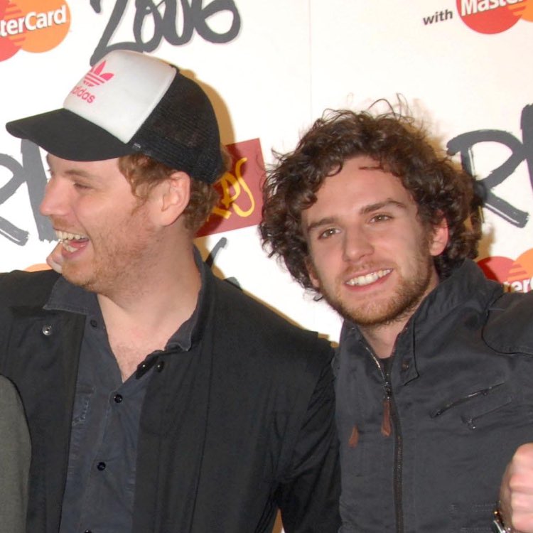 coldplaysmiling's tweet image. 