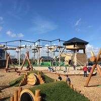 Jessidiah's tweet photo. Are you looking  for something fun to do with the kids this weekend?! 

Come to Let Loose, Yorkshire. 

Come rain or shine, you are promised to have a good time!! 

#LetLooseYorkshire #LetLoose #Adventureawaits #Outdooreducation #Activities #weekendvibes #BankHoliday #climb https://t.co/0UuomQJ5jN