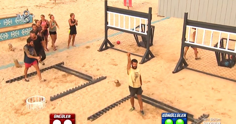 🌴ÖDÜL OYUNU (Mor Oda- Karnıyarık-Pilav)

Mustafa Kemal &amp; Hilmi Cem

Hilmi Cem İntepe kazandı

🔴 Ünlüler        = 3
🔵 Gönüllüler   = 7

#Survivor #Survivor2018 #Survivordiyaloglari