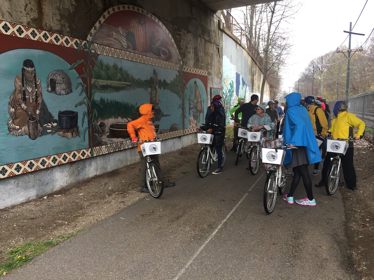 LeeToma's tweet photo. #NEbikewalk #NeponsetGreenway bike ride workshop: We checked out some of the murals depicting nature and local history along the 2002 segment of the #railtrail. https://t.co/SxTXkFEeoZ