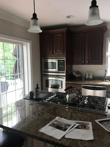 InHomeDesignCtr's tweet image. New Kitchen Renovation Project Revealed! 😄

Check out our new blog post to see how we transformed this cramped, dark kitchen into the 'heart of the home' inhomedesignbuilds.com/single-post/20… 
#interiordesign #beforeandafter #kitchenremodel #interiordesigner #Construction