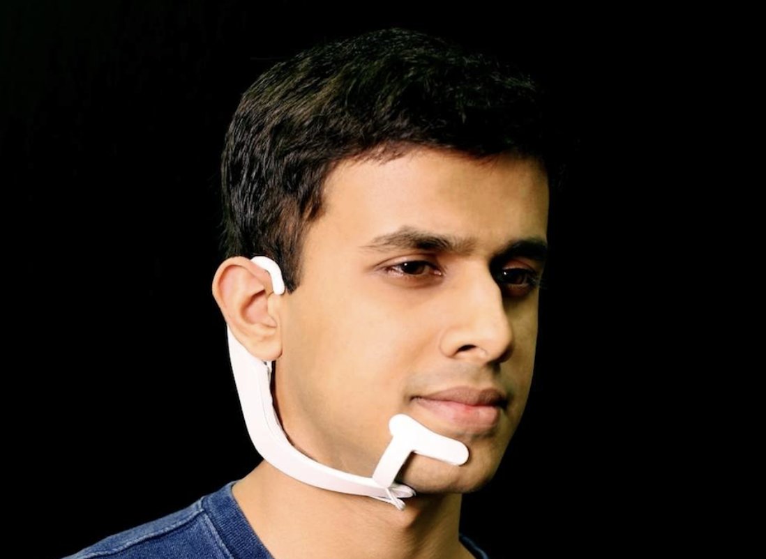 3000disrupters's tweet photo. “Students from MIT have created a prototype device...that can recognize the words you mouth when silently talking to yourself—and then take action based on what it thinks you’re saying.” https://t.co/7WX7wQfAtM

#technology #tech #innovation #newtechnology #MIT #AI #siri @popsci https://t.co/QTVAQ9w80X