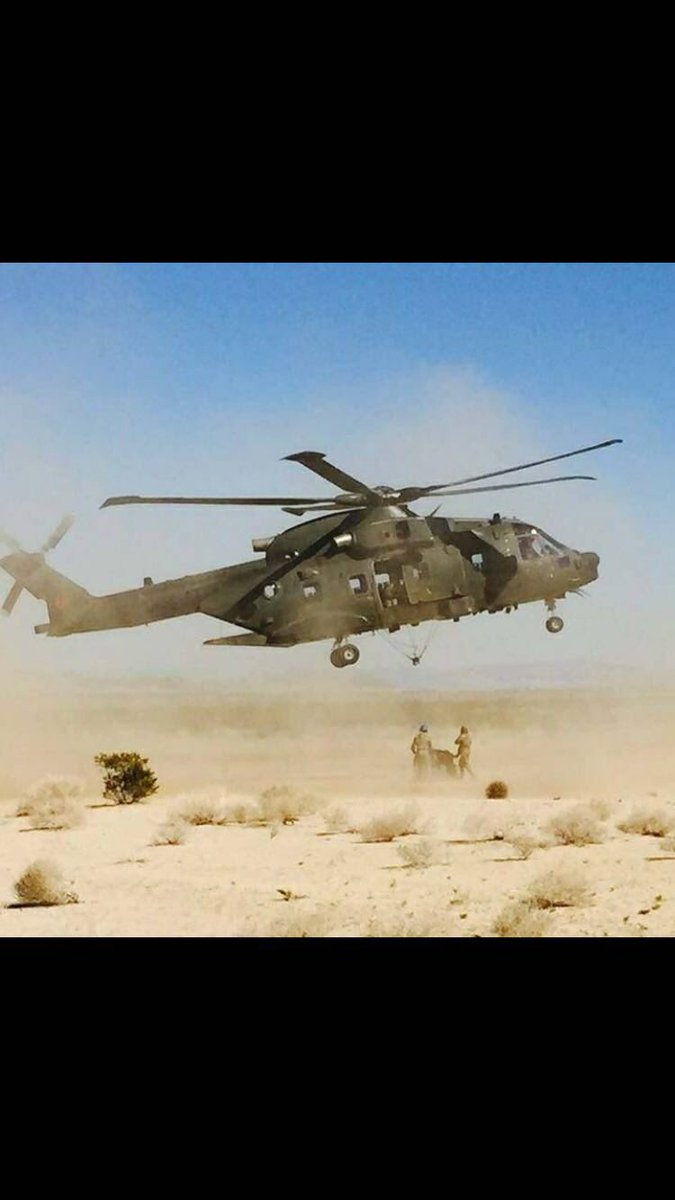 beckers1000's tweet photo. My Daughter, in the blue helmet, Landing Point Commander on manoeuvres in Mojave Desert #prouddad #flashbackfriday #ff #fleetairarm #royalnavy #flynavy #royalmarines #junglies #845 #845squadron #merlin #royals #mojavedesert #aet #leadinghand https://t.co/UizId4qWm1