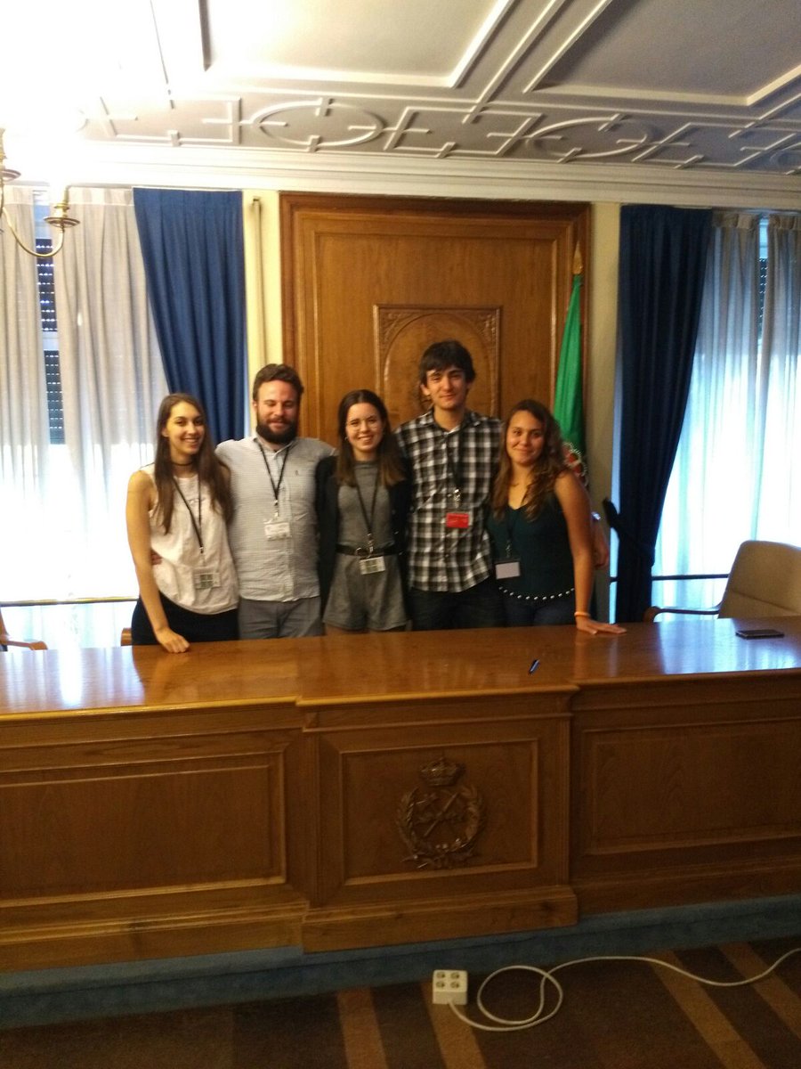 Enhorabuena a toda la nueva Junta de Gobierno.
Presidente--> Sarah (<a href="/epsilon_ual/">Epsilon</a>)
Vicepresidente--> Inma (<a href="/DAETSIAAB_UPM/">daetsiaab</a>)
Secretario--> Ángel (<a href="/ConsejoETSIAM/">CEAME-ETSIAM-UCO</a> )
Tesorero--> Fran (<a href="/DAMFMN/">Delegación ETSIMFMN</a> )
Vocalia--> Zule (ULL)