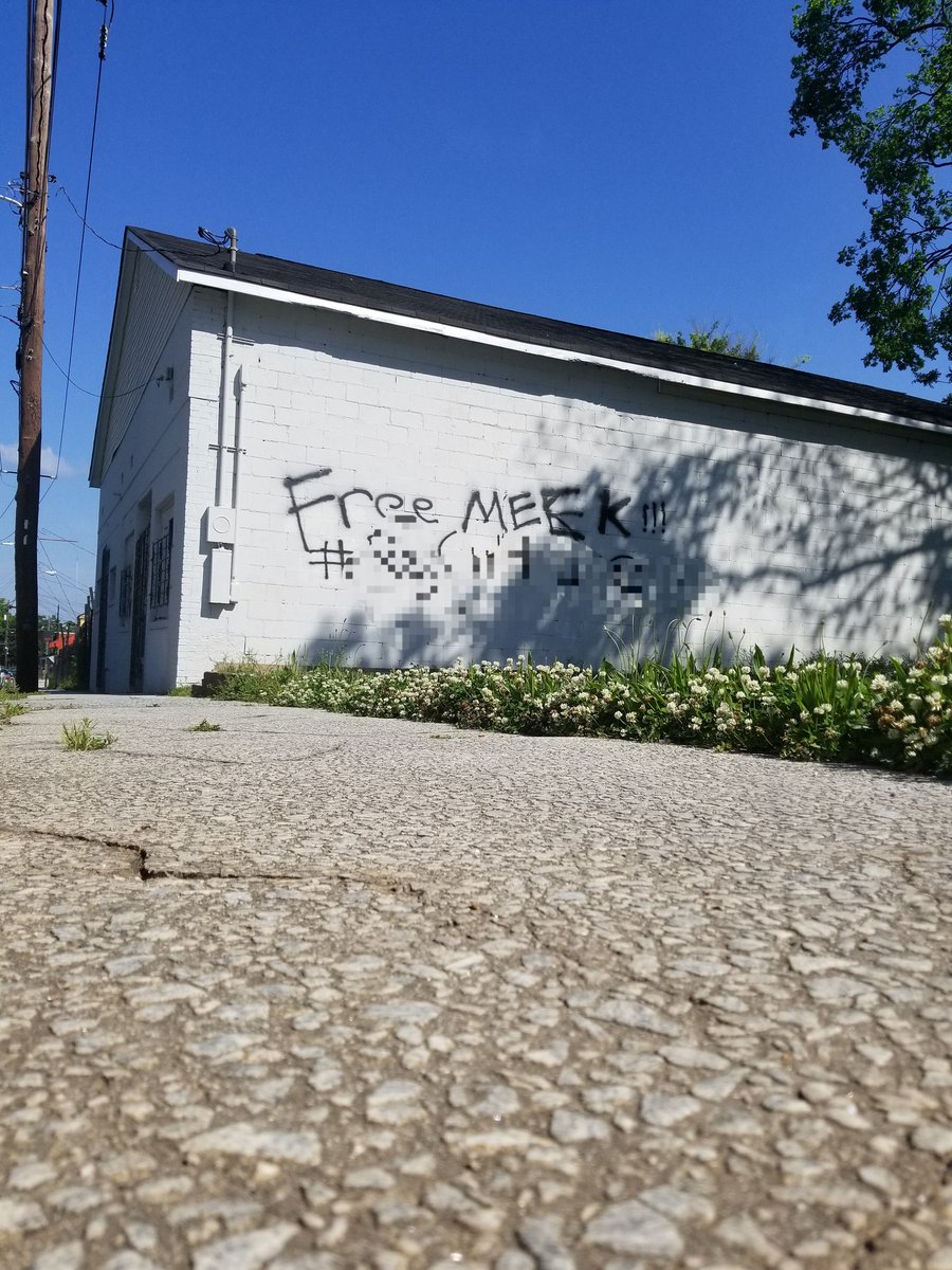 MirthilBuilt's tweet photo. 1.Suprm court ruling/Social Studies discussion.2.Persuasive writing on why Meek shld or shld not be released/English Language Arts activity.
There are dozens of other authentic lessons that can b produced from this trending topic.
#EngagetheLearner
#TheyreALREADYWritingAboutIt https://t.co/MqmUNfHxHk