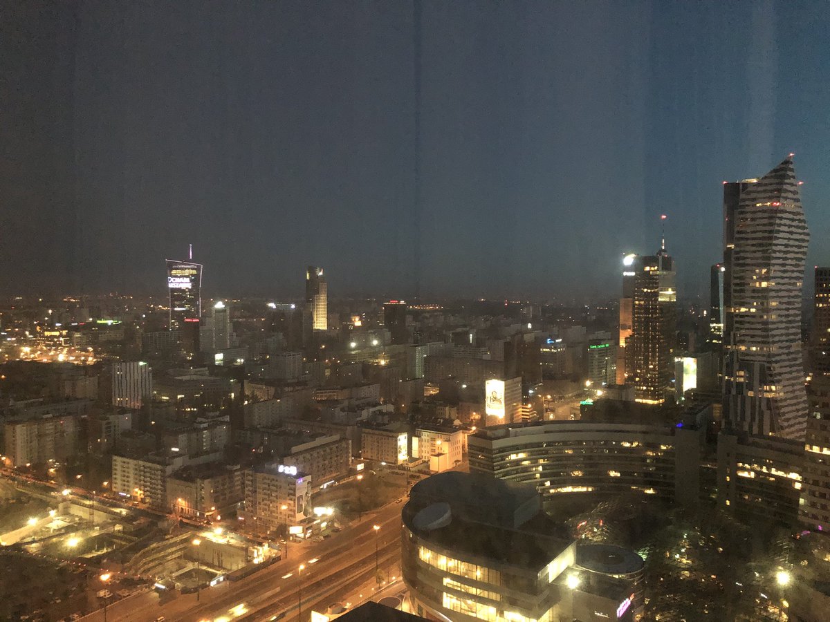 SybiKyme's tweet photo. Warsaw by night... 
Komu miłego wieczorka 
a komu dobranoc:) https://t.co/GkjXhBlRIj