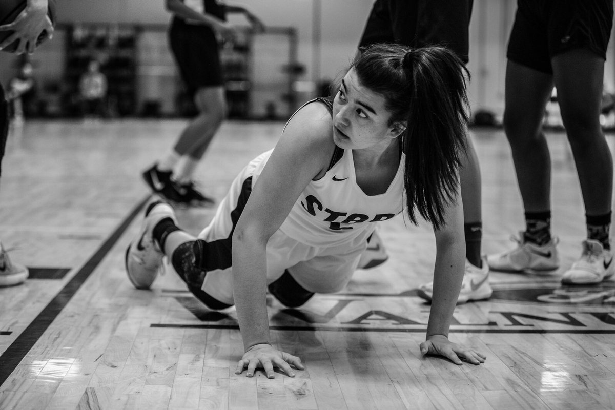 NWSelect's tweet photo. Play maker and charge taker! @LyndsayBailey17 took 4 charges in the win vs Oakland Soliders last weekend. FOUR! LETS GO!! 

💥💥💥💥 #chargeclub https://t.co/1z0w7jqOCn