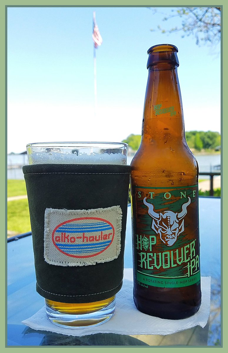 DRE_Go_Fish's tweet photo. The #lakelife is good my friends. #HopRevolver @ephoustonbill @badhopper @SommBeer @zappafaye @JonMontag @LarryBurnett24 @Just4BeerLovers @RJellyman @JohanBBT @Paul_TheBeerGuy @TheStraightHops @Jagoff33 @JacobGrimes @rancor418 @almostablaze @wolv54b1 @mtravis63 @CasaskullMark https://t.co/NNvF8fCYzg