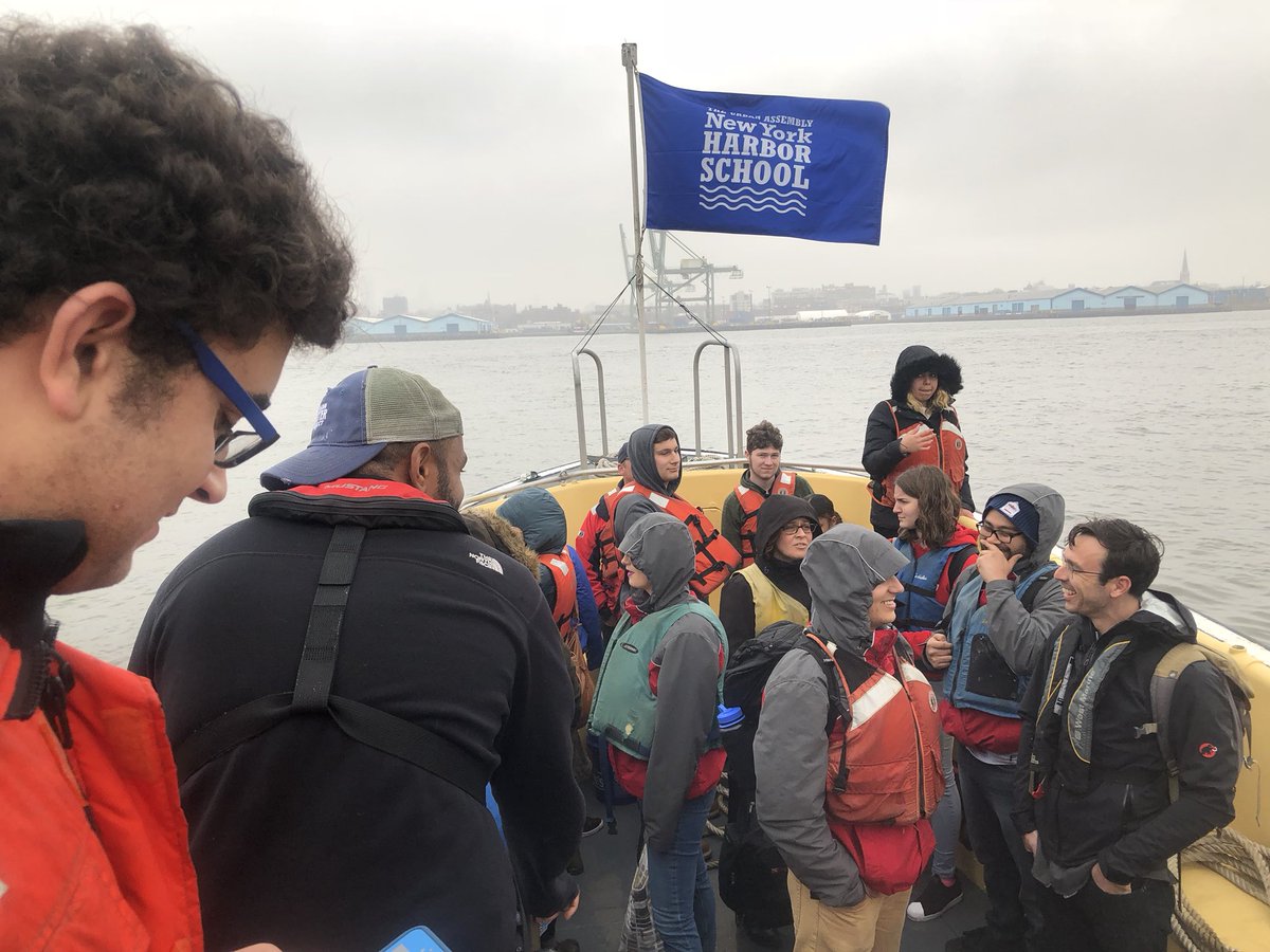 aaron_mate2as's tweet photo. Harbor School and BOP staff Atlantic Basin Bound for the party! #bop #new york harbor school https://t.co/sb6a0R5E4h