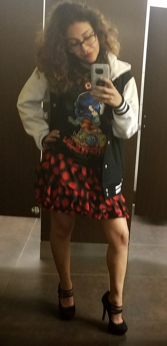 Delmarmr122's tweet photo. Went to see the infinity wars, super happy with how it turn out
Also i look fancy in my @GhostTown @itskevghost @EvanPearce #foreveraghost https://t.co/EXRg7qgnAr
