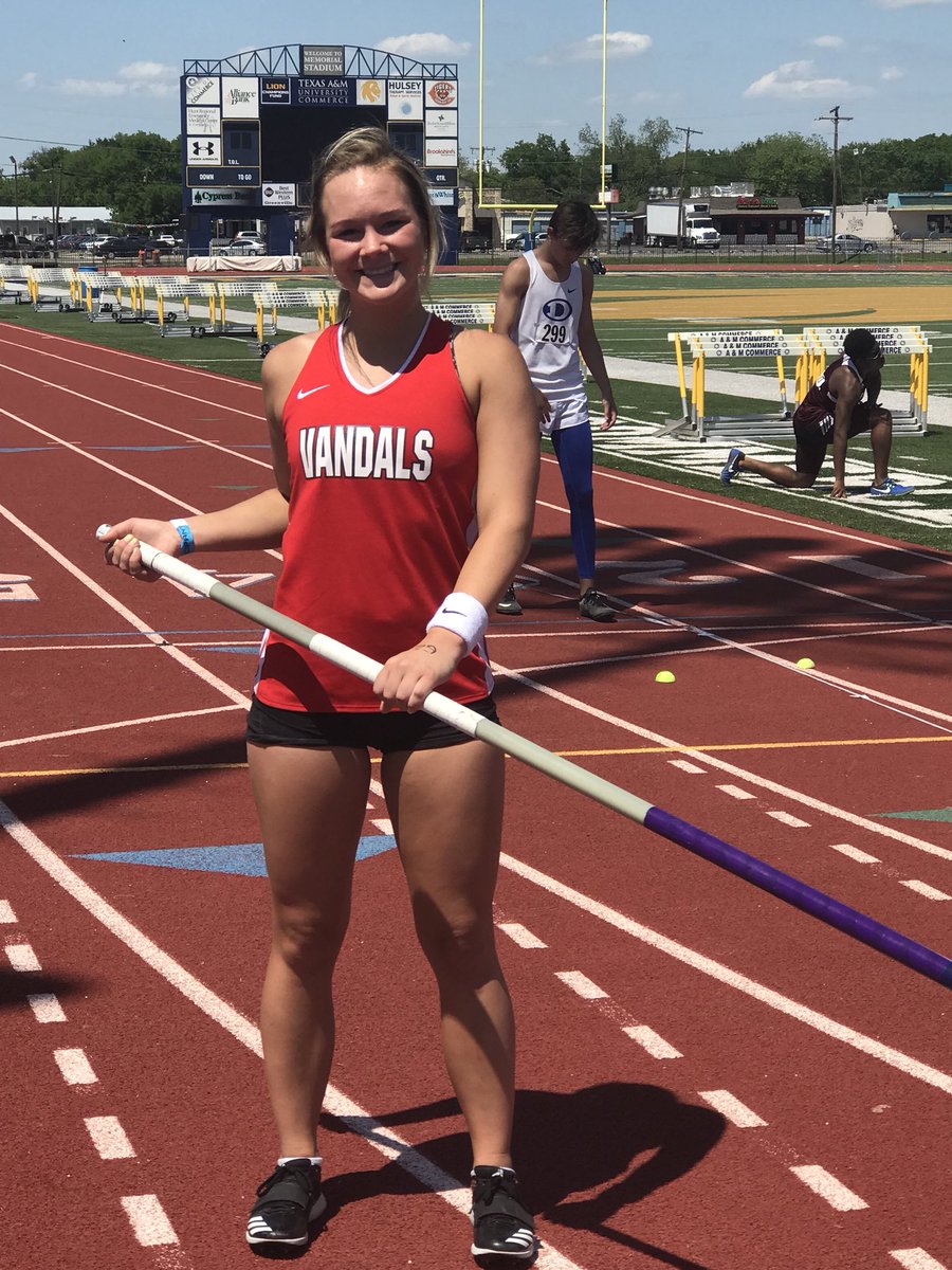 Vandal_Track's tweet photo. Back to State we go! Congrats to @kendall_brown7 Regional Champion 
#WeVaultAroundHere 
#Champion https://t.co/TqWrxg5HCH