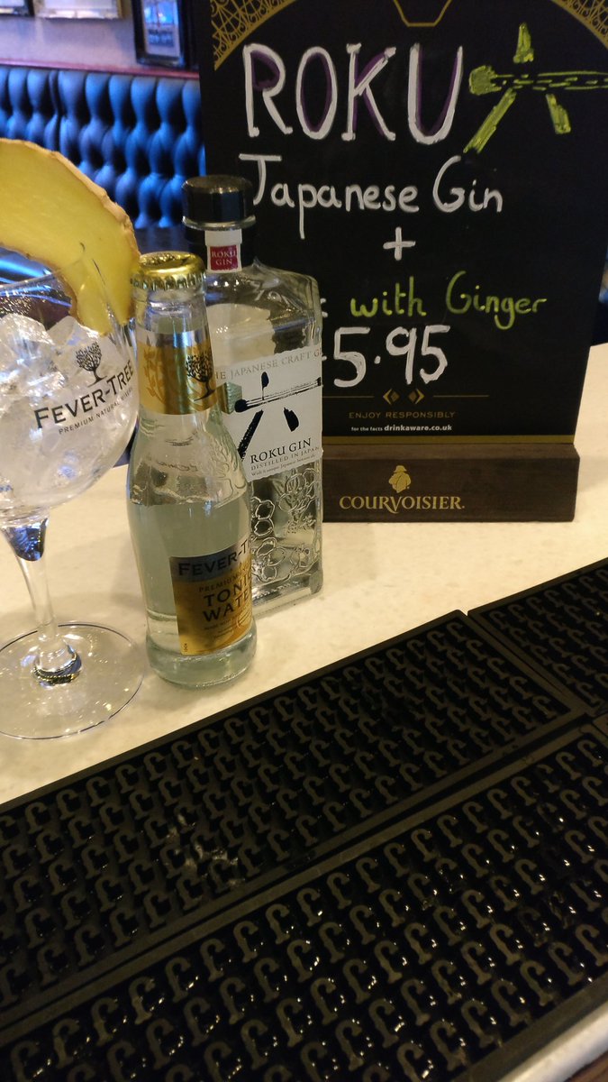 CircleLoungeHX1's tweet image. Roku Japanese Gin, with fresh Ginger and Fever Tree Tonic. Twist on something you know well! #fevertree #fevertreetonic #Gin #gnt #japanese #barteneder #bartenderlife 
@suntory_rokugin @SuntoryGlobal @FeverTreeMixers @