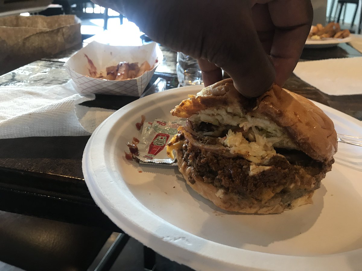 Trentoncomedy's tweet photo. - the “Carolina” burger must include cheese, chili and Cole slaw. The hot & cold mix is nothing short of amazing #NCEATS #craftcity #hangingwithhomie #greensboro https://t.co/KF6WC7zrKJ