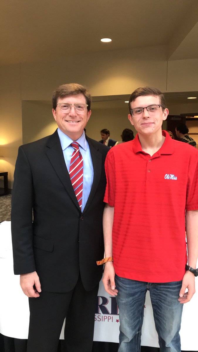 AdamThaGreat's tweet photo. To all Mississippians who want a brighter, stronger, more united future please register to vote, and use your voice to elect @dbaria. David Baria will need our help on June 5th to win the Democratic primary, and then he will face off on Nov. 6th to represent us in the Senate. https://t.co/wDDdFXg8ZV