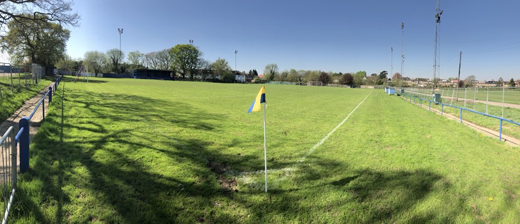 Raynes Park Vale's visibly sloping pitch