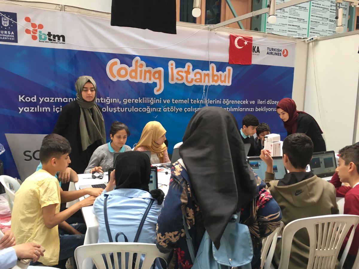 Coding İstanbul olarak Bursa'daki Turkish Airlines Science Expo etkinliğinde stand açtık. İlginizden dolayı teşekkür ederiz
#Codingİstanbul
#Gelecegikodluyorum
#GelecekParmaklariminUcunda