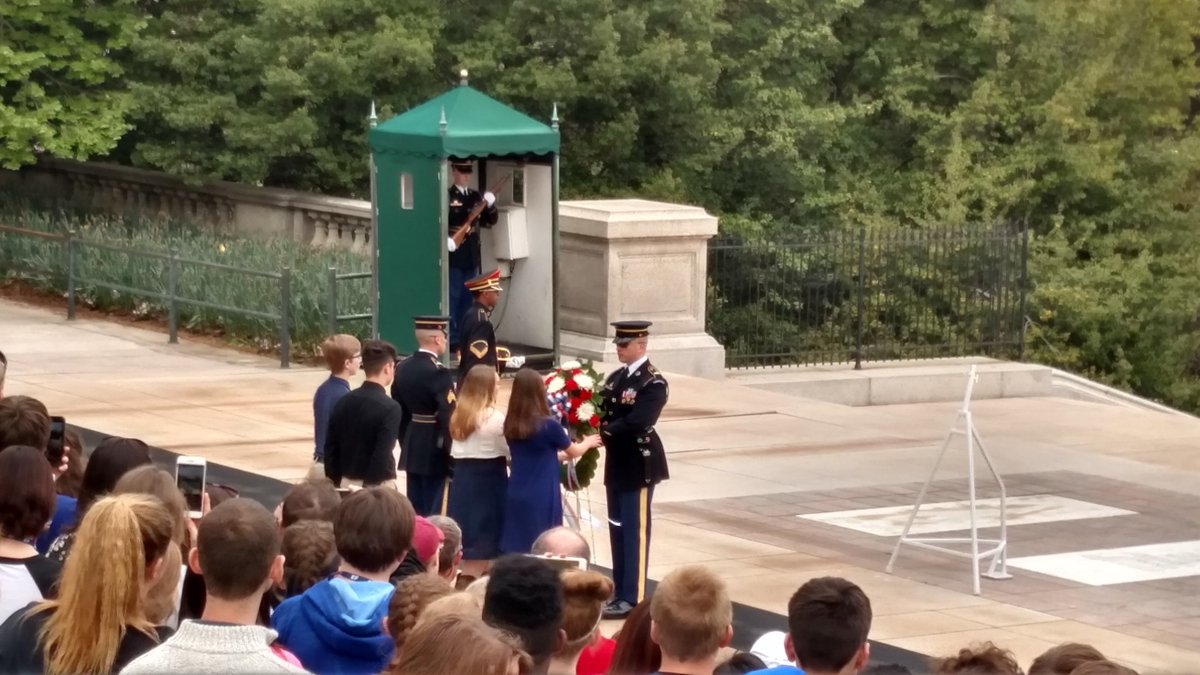 DaveDjolly's tweet photo. Always so proud of my students from Beach Middle School. Respecting our fallen at Arlington Memorial Cemetery. https://t.co/CimQN0dOKF