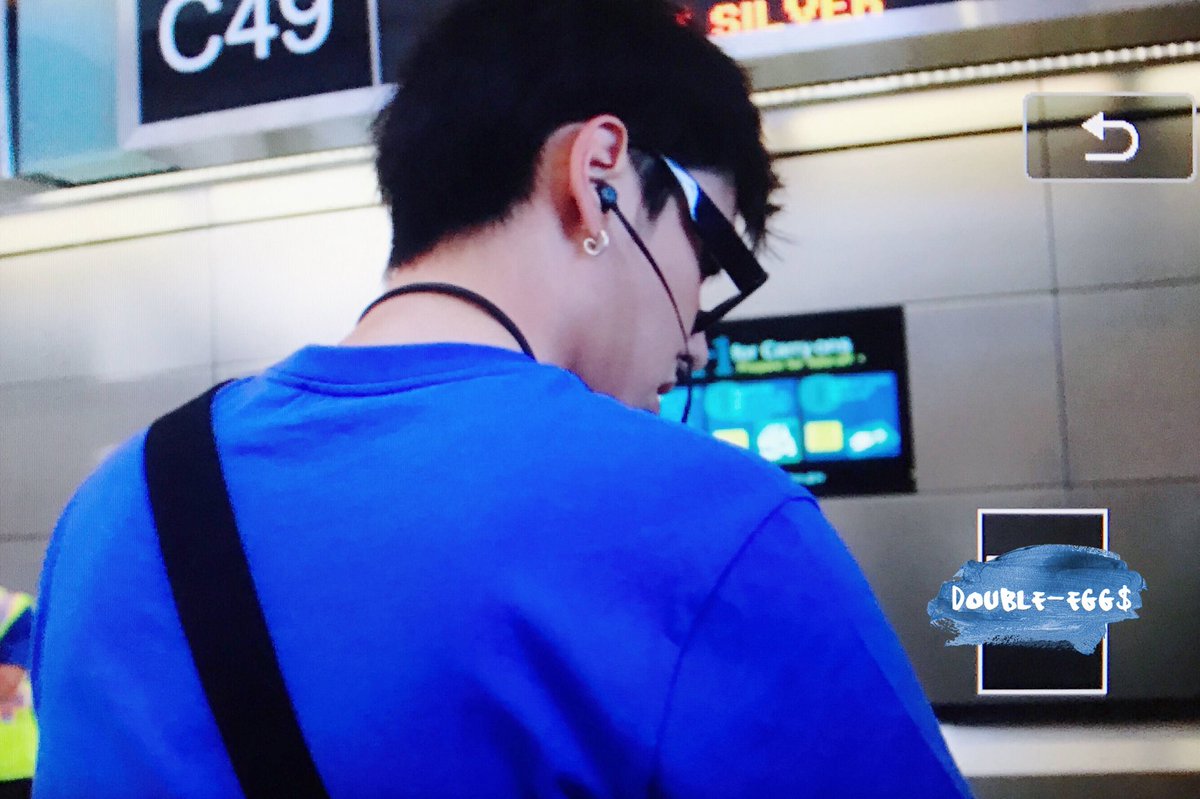 KrisWuTurkey's tweet photo. 180428 #KrisWu - Los Angeles Havalimanında

cr : 凡蛋蛋Double-egg https://t.co/TUakoAWMrn