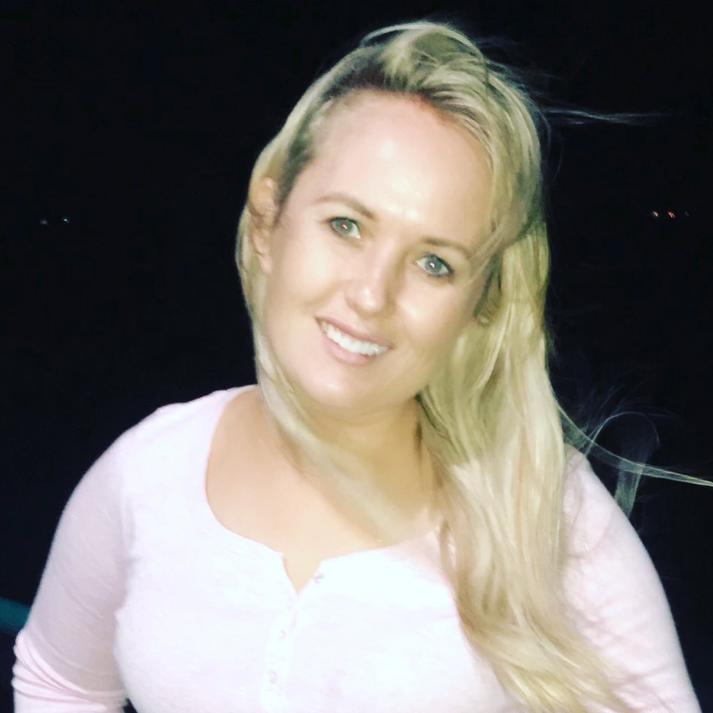 AdeleKoolen's tweet photo. ‘Your hair is your best accessory’
.
Thanks to @WellaSP_SA keeping my hair looking at its best has never been easier
#SystemProfessionalSA #EnergyCodeSA #WhatsYourEnergyCode
#tammytaylormrssa18
#livingincolour https://t.co/FZVucYbgSE