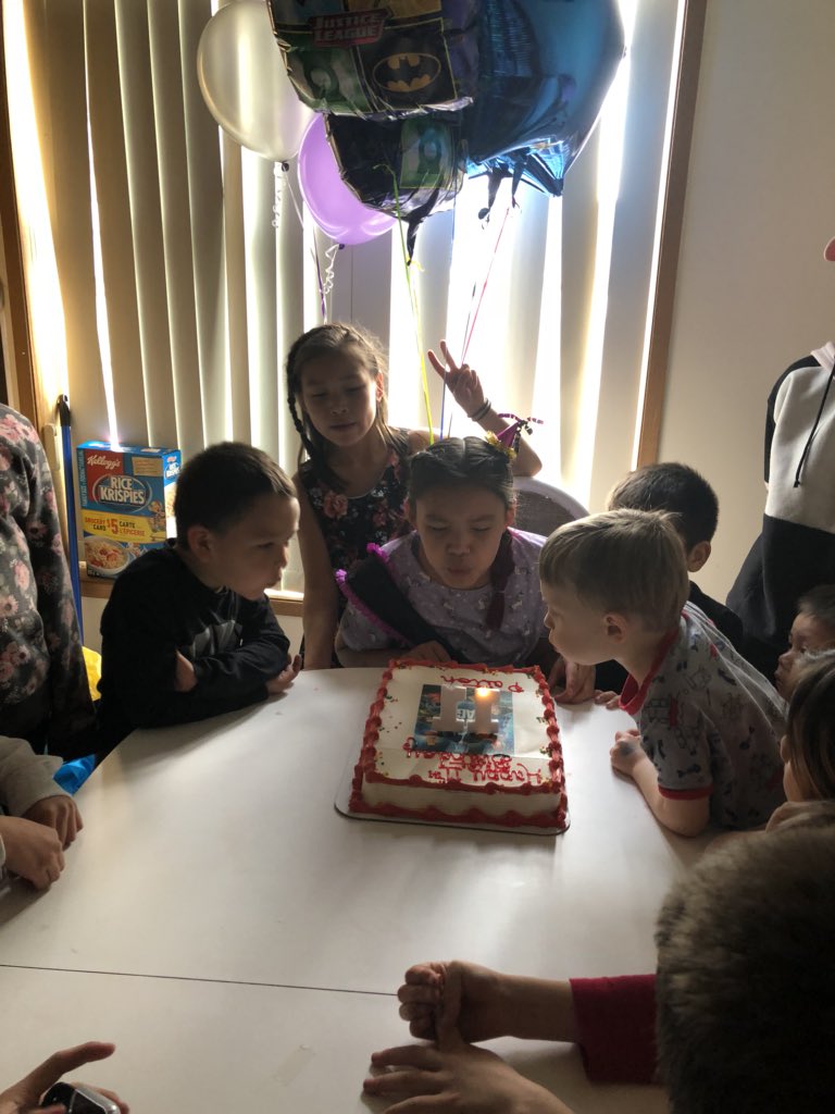 butterfly1264's tweet photo. #granddaughters b day!🎁🎈🎊🎂🎉 https://t.co/i0M9OtpKc1