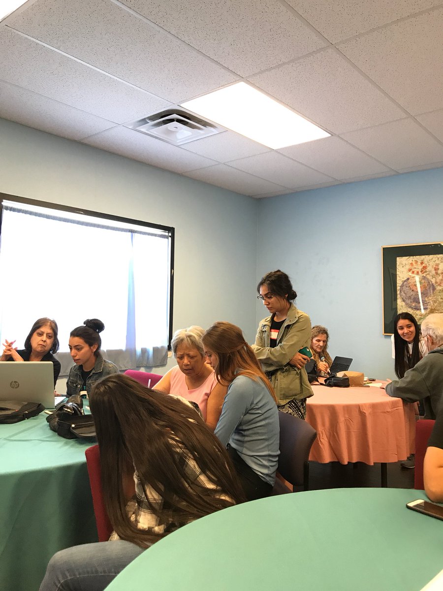 OrganMountainHS's tweet photo. Oñate Key Club at Mountain View Senior Circle Tech Savy https://t.co/2xNz9tLwcA