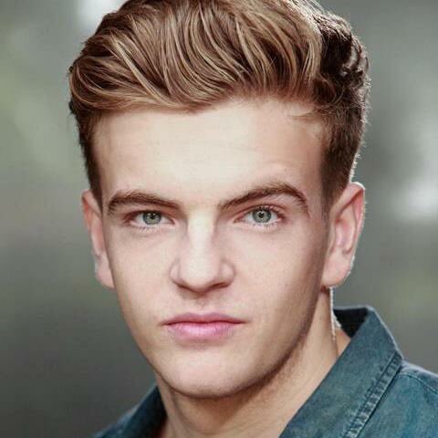 Jonno_Davies's tweet image. #FirstHeadshotDay What a tosser 👍