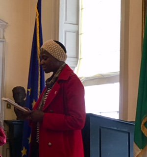 lcollins232's tweet photo. Great to be part of the @FiredIrishPoets event yesterday for #PoetryDayIRL - and moved to listen to rarely-heard poems delivered by some great impromptu readers https://t.co/8GNuy7Z1ga #HedgeSchool #Irishwomenpoets https://t.co/xE9iFQBj8T