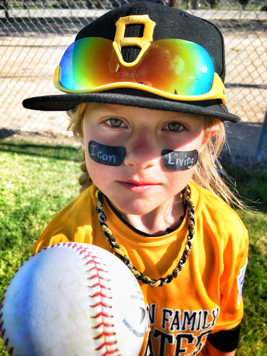 MaggieLve's tweet photo. Just got #DingerDaisy all signed up for @baseballfor_all all girls baseball tournament in June! And one of the teams invited her to scrimmage with them on Sunday #LivingMyBestLife 😱 https://t.co/x3P9DZr2uW