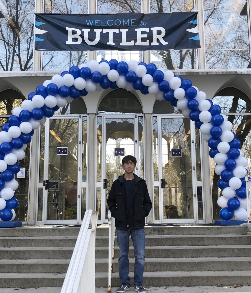 theogstrauss's tweet photo. The perfect fit. Registration and ID done. @ZePheonix is a #ButlerBulldog!!! ๐ https://t.co/rYj0vqtHTn