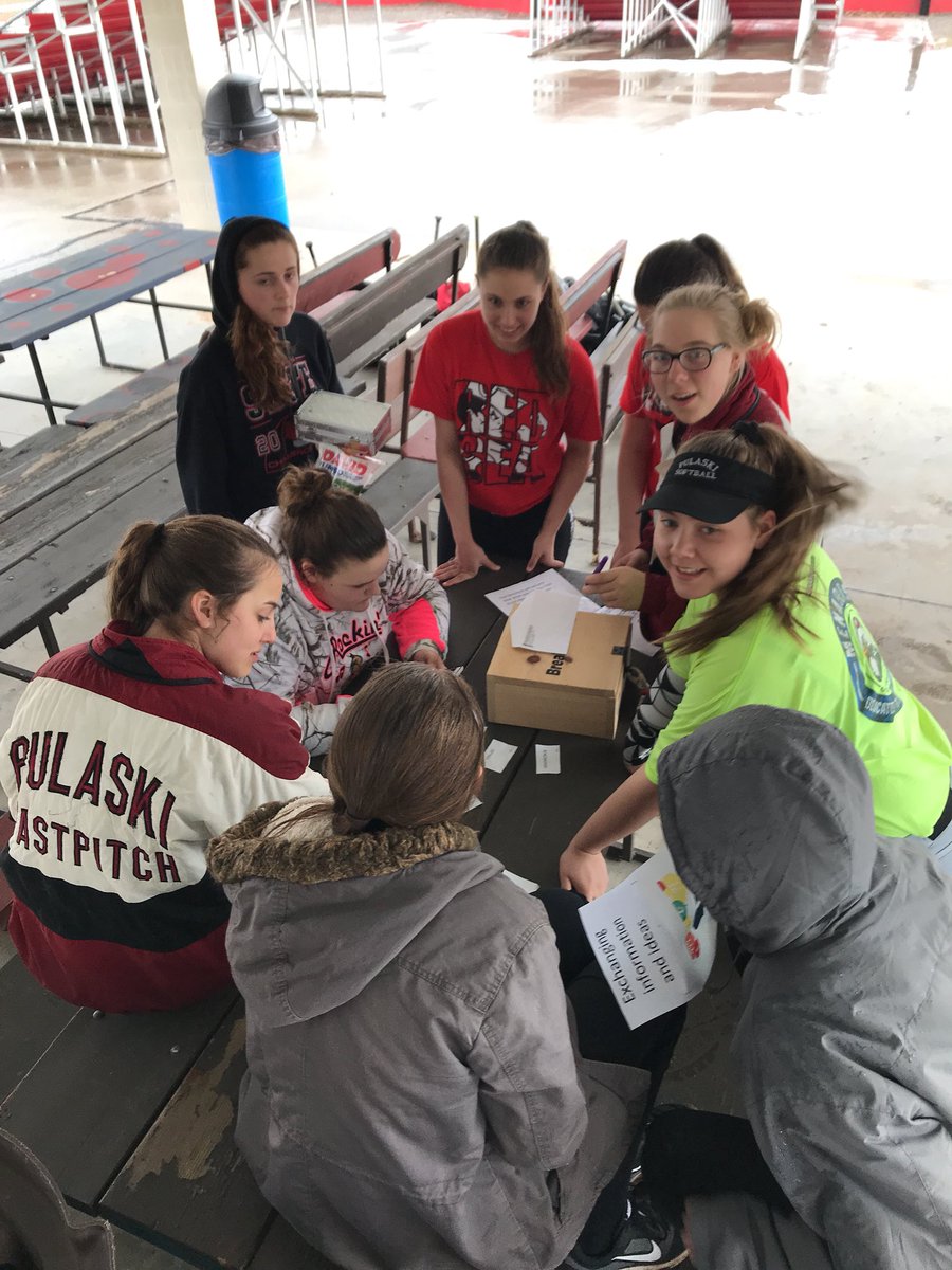 MrsKarczPHS's tweet photo. Hey @MrsLichonFACS how’s JV1 going?? JV2 has lots of ideas but no success...YET! @breakoutEDU #raiderstrong https://t.co/08pA7tt8rp