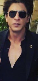 HappySamah325's tweet photo. @iamsrk Mr. Sexy 💗💗💗 https://t.co/vlrWABmCPx