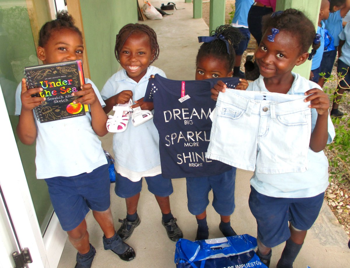 HandInHandHaiti's tweet photo. Thank you #StarboardCruise @starboardcruise for your generous gifts to    #LycéeJeanBaptistePointeduSable #HandinHandforHaiti! We #dreambig #sparklemore #shinebright #Haiti! https://t.co/xy42y2oDEi
