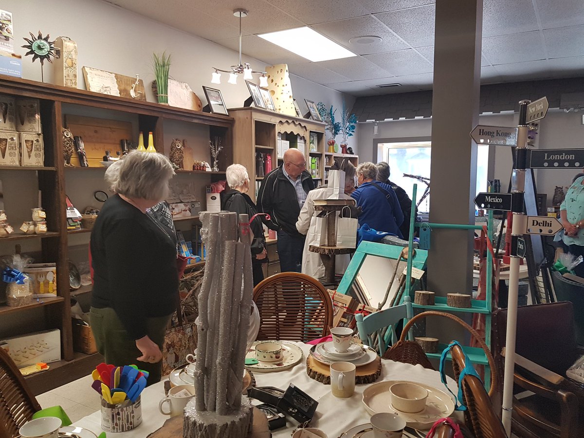 Ontunacceptable's tweet photo. Group tours are so much fun. Come discover what its all about  in #norfolk #secondmouse #Delhipride #cheeselady #coachtours @NorfolkTour @scorregion https://t.co/Pi3nJ31qw0