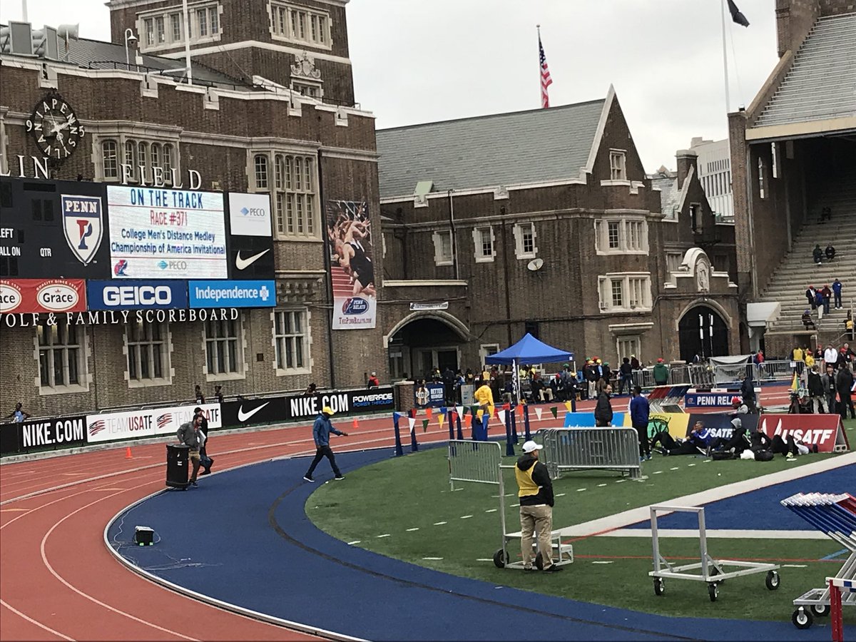 CoachJacksonB's tweet photo. Championship of America DMR about to take the track @pennrelays! #PITTMensDistance https://t.co/GYoFXnbaiO