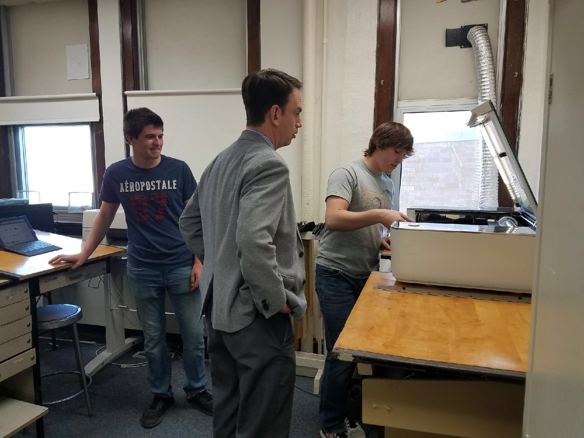 SuptAmanda's tweet photo. Thank you @ryanmwise for visiting West Bend Mallard MS/HS today. We enjoyed showing you all that we do! https://t.co/TSdofCP2kw