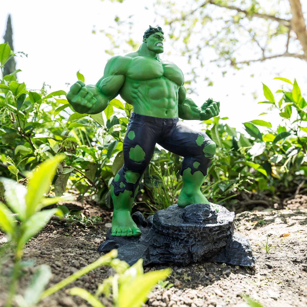 hulk pvc statue