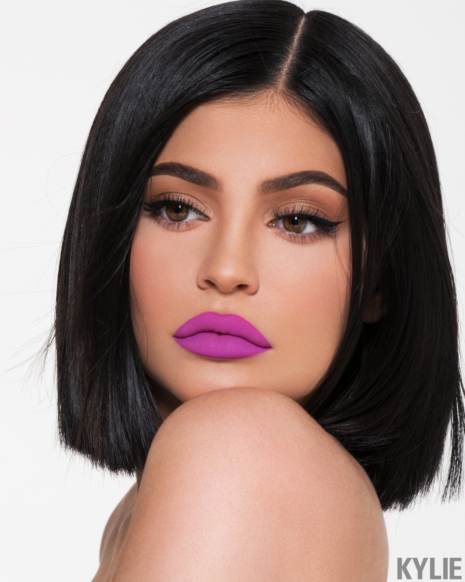 Less than one hour to go until FOUR new lip kits launch on KylieCosmetics.com... plus #KOURTxKYLIE restock! 3pm pst